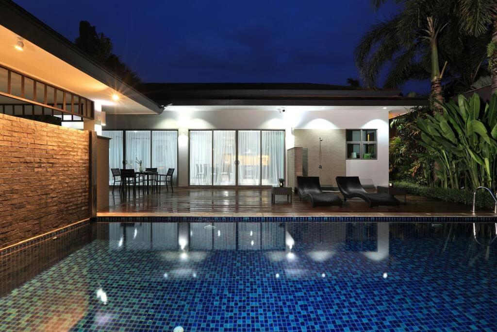 Tanod Villa Phuket Exterior photo