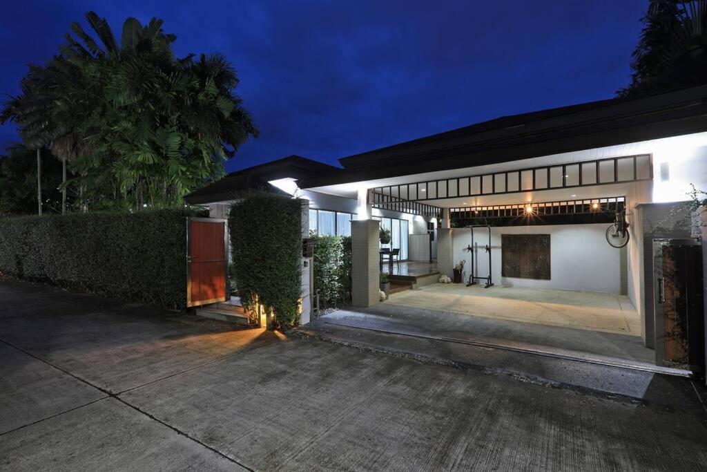 Tanod Villa Phuket Exterior photo