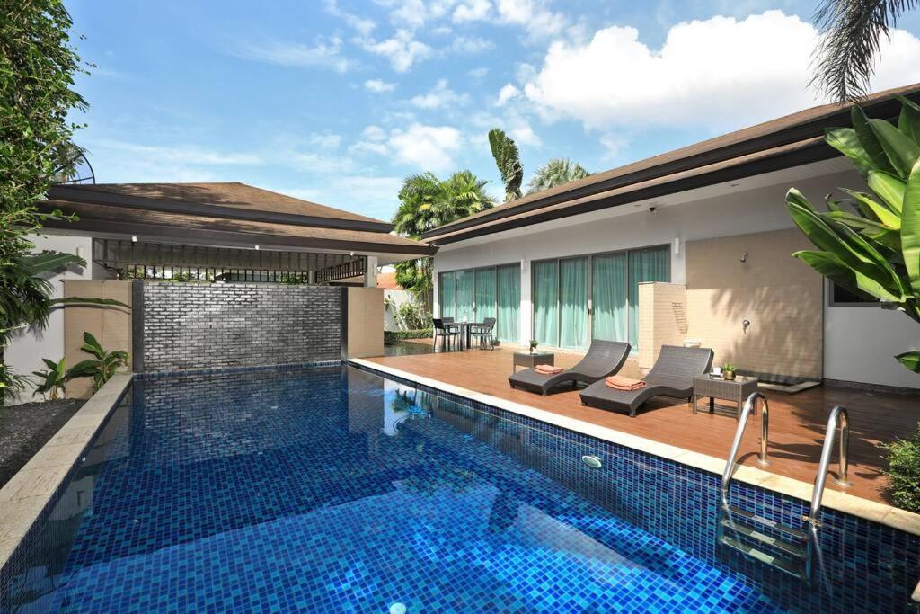 Tanod Villa Phuket Exterior photo